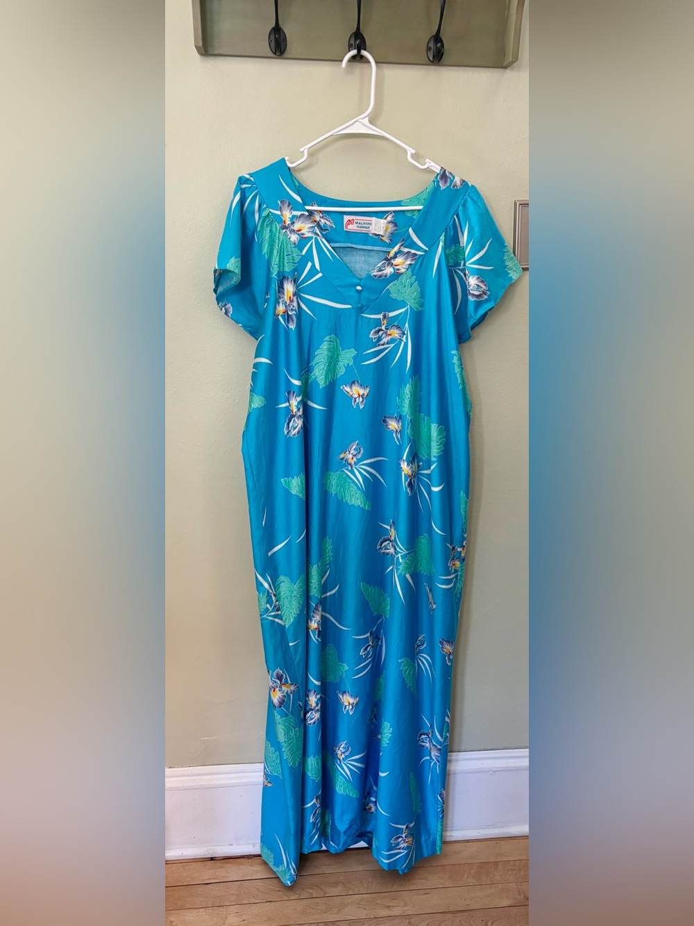 Vintage Malihini Hawaii Floral “Bird of Paradise” Short Sleeve Muumuu Maxi Dress